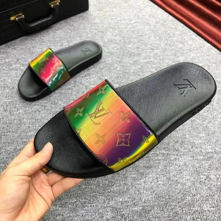 LOUIS VUITTON - PANTOUFLES HOMME - https://treadfitpro.com/